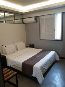 Top Hotel Yongin - Quarto