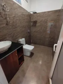 Anand-Ganga Yoga Guesthouse - Banheiro