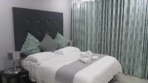 The Grand Orchid Guesthouse - Zimmer