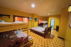 Sea Urchin Hotel near Hundred Islands - Chambre