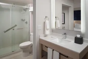 Hyatt Place Fort Lauderdale Cruise Port & Convention Center - Newly Renovated - Salle de bain
