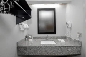 HomeTowne Studios by Red Roof Danville, PA - Salle de bain