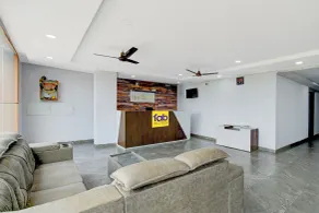 Fabhotel High Rise Near Airport - Reception