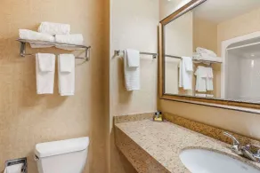 Best Western PLUS Revere Inn & Suites - Salle de bain