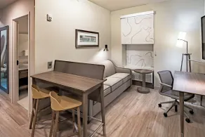 Element by Marriott Dallas Downtown East - Room