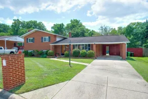 Spacious Yard & Fire Pit! 6 Mi to National Harbor - Interiör