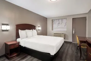 Red Carpet inn Edison - Room