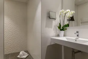 Hôtel Kyriad Dijon Sud Chenôve - Salle de bain