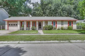 30 Mi to The Big Easy: Laplace Home w/ Backyard! - Interni