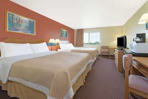 Days Inn by Wyndham Cameron - Zimmer