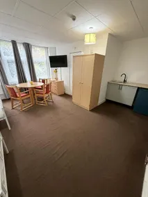 Ground Floor Studio Apartment in Gosport, Free Private Parking - Habitación