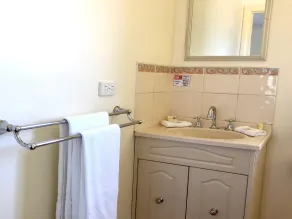 Promhills Cabins - Bathroom