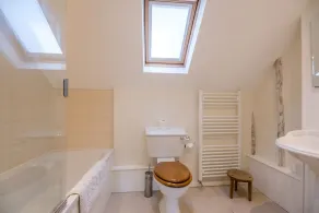 Baxter House, Wangford - Bathroom