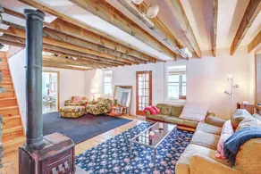 9 Mi to Dtwn Hudson: Pet-friendly Home w/ Pool - Interior