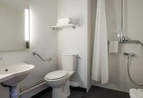 B&B HOTEL Marseille Parc Chanot - Salle de bain