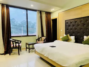 Hotel November, At Zirakpur Bus Stand  - Chambre