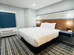 AmericInn by Wyndham Rawlins - Zimmer