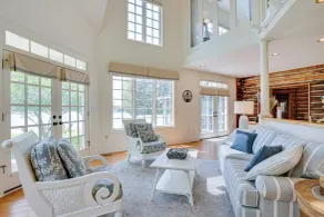 Virginia Retreat on Wicomico River w/ Dock! - Innvendig