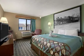 Super 8 by Wyndham Russellville - Chambre