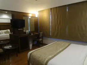 Hotel Midtown Pritam - Room