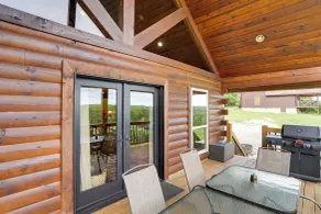 Peaceful 2-cabin Property: 1 Mi to Current River! - Innvendig