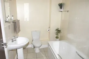 Arch House B&B & Apartments - Baño