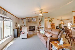Tallman Lake Getaway w/ Dock, Kayaks & Boat - Innvendig