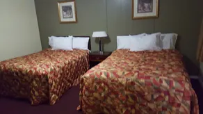 Colonial West Motel - Room