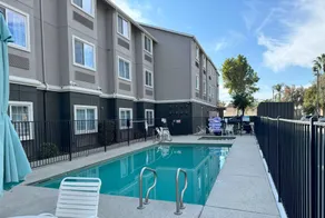 La Quinta by Wyndham Tulare - Piscine
