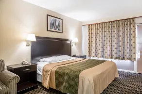 Econo Lodge - Chambre
