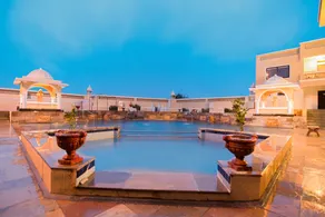 Heritage Khirasara Palace - Pool