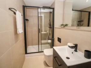 48 Rock Mill - Bathroom