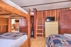 Picturesque Maine Getaway w/ Lake Access! - Interiør