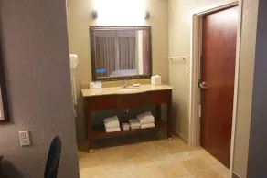 Hampton Inn & Suites McComb - Room