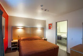 Landmark Manor - Chambre