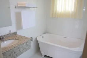 Di Capri Hotel - Bathroom