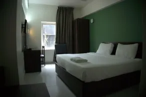 Hotel Golden Heights International - Chambre