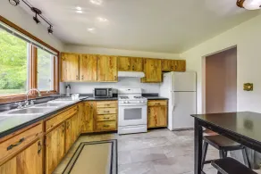 Wisconsin Vacation Rental Retreat w/ Deck - Innvendig