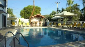 Pine Hotel Ayvalık - Piscina