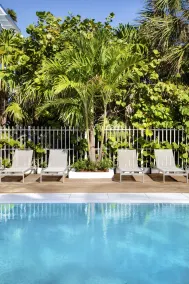 MB Hotel, Trademark Collection by Wyndham - Piscine