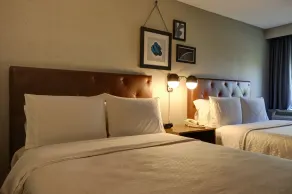 Four Points by Sheraton St. Catharines Niagara Suites - Room