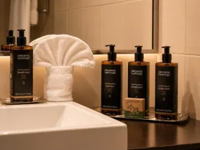 Handwritten Collection-Bucharest Unirii Square - Bathroom