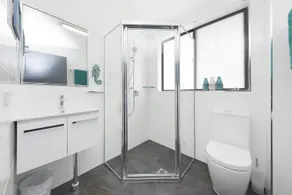 Lago Vista - Bathroom