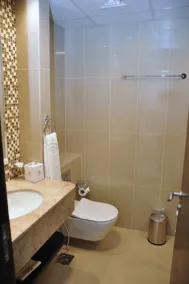 Gulf Executive Hotel & Residence Juffair - Bathroom