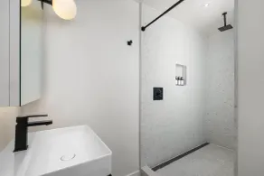 Reside Craftsman Los Angeles, a Wyndham Residence - Baño