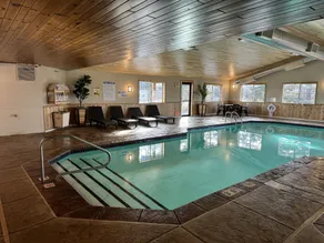 Crossroads Hotel - Basseng
