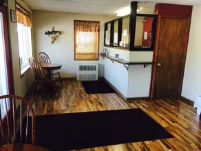 Brown's Motel - Lobby