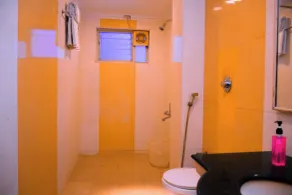 Naksha Tree Hotels - Mogappair - Bad