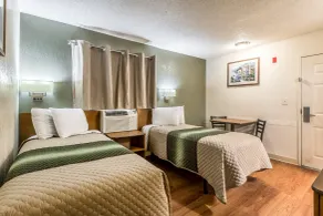 HomeTowne Studios by Red Roof Dallas - Mesquite - Chambre