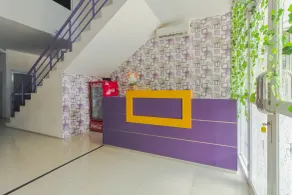 RedDoorz Plus near Stasiun Bekasi - Réception